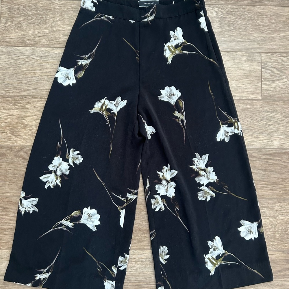 Le Chateau Black and White Wide Leg Pants